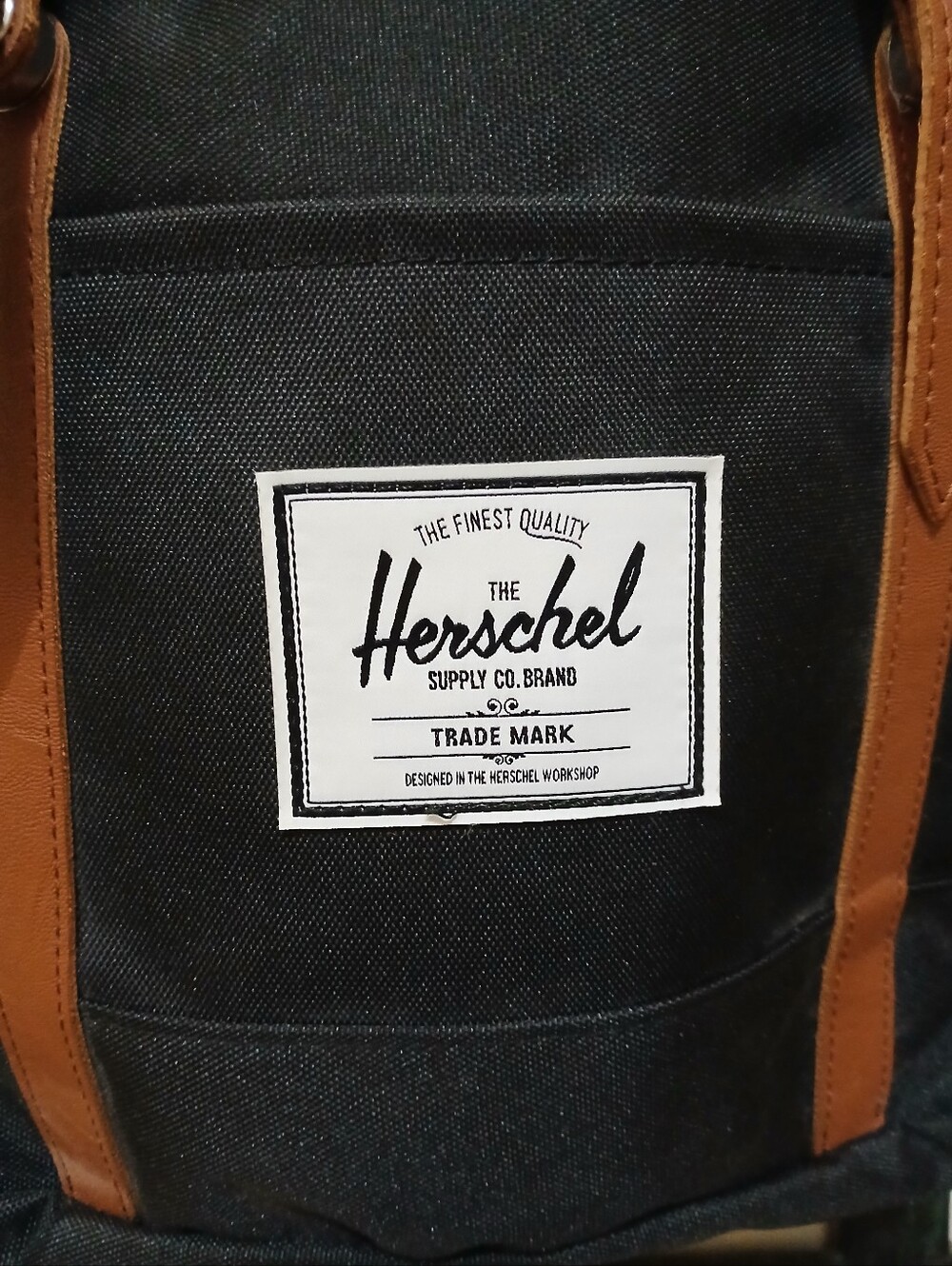 Herschel Retreat1 17" Lab Top Back-Pack Unisex - Picture 10 of 14